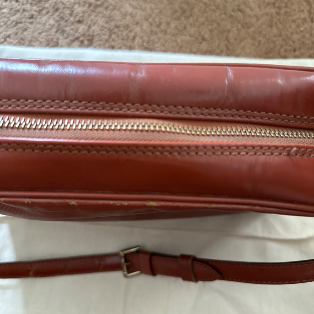 Authentic from Jebwa - LV Tan Epi Bundle: Crossbody, 2x Wallet, Box, Dustbag - Picture 7 of 16